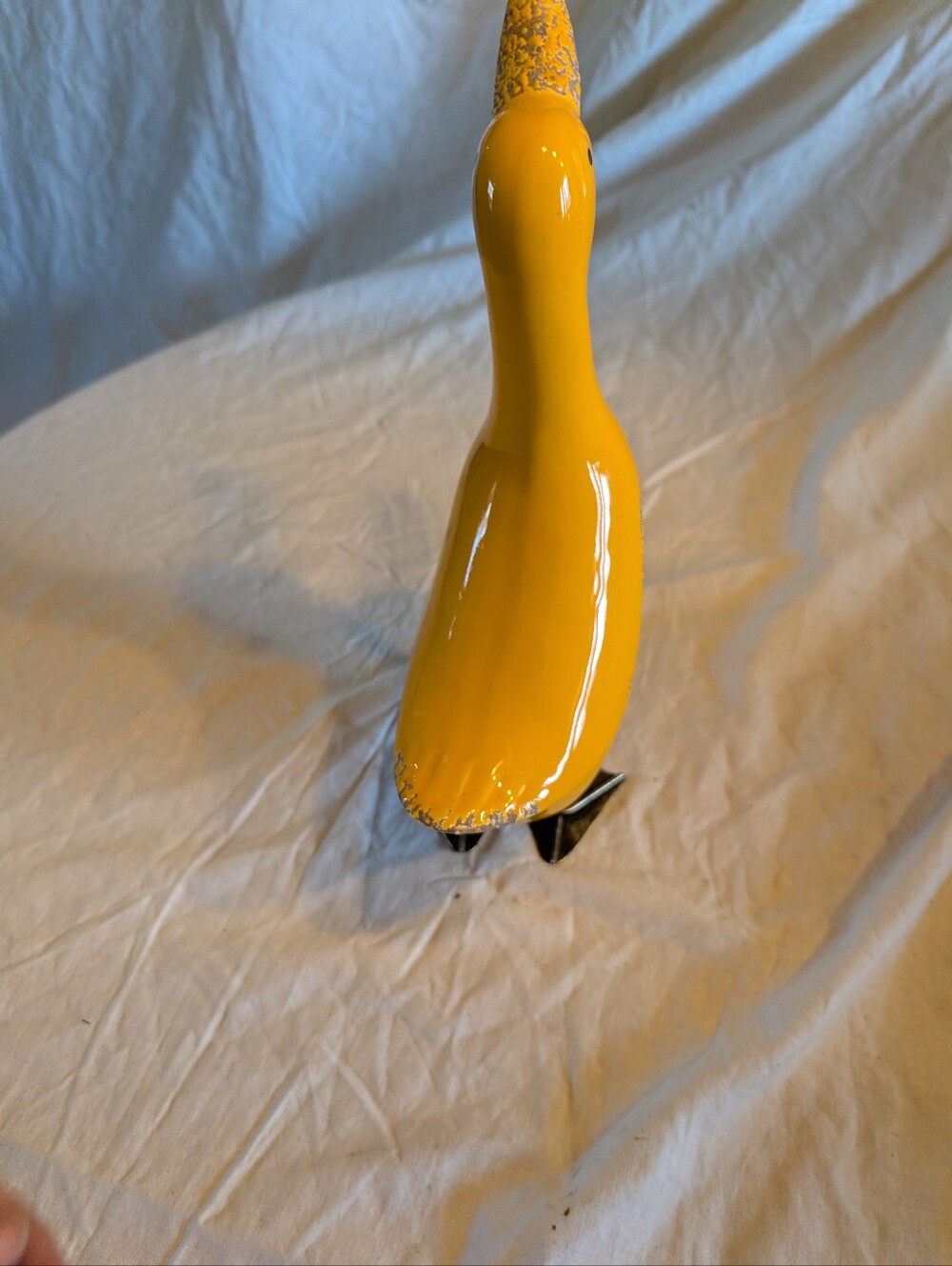 2/30$ Vintage Yellow Ceramic Duck Figurine with Metal Feet - Picture 5 of 7